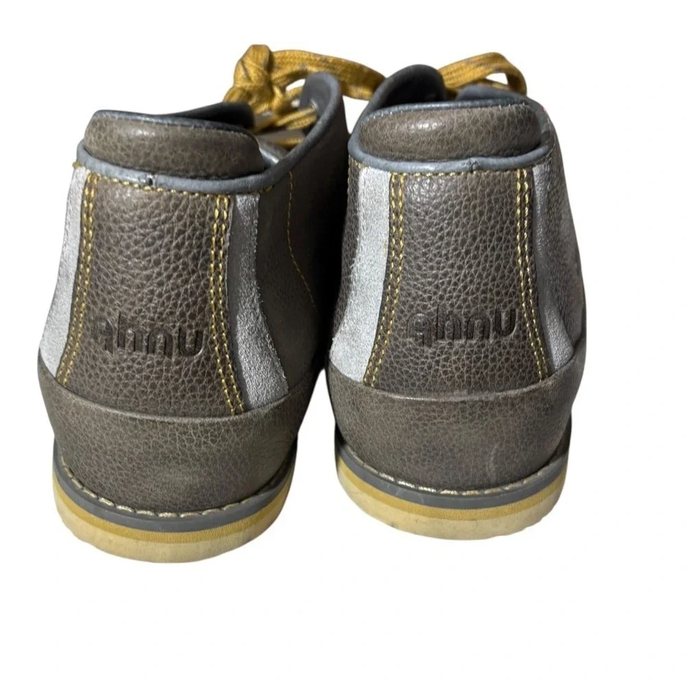 AHNU Harris Chukka Boots Grey/Taupe Vibram Sole sz 11 US‎